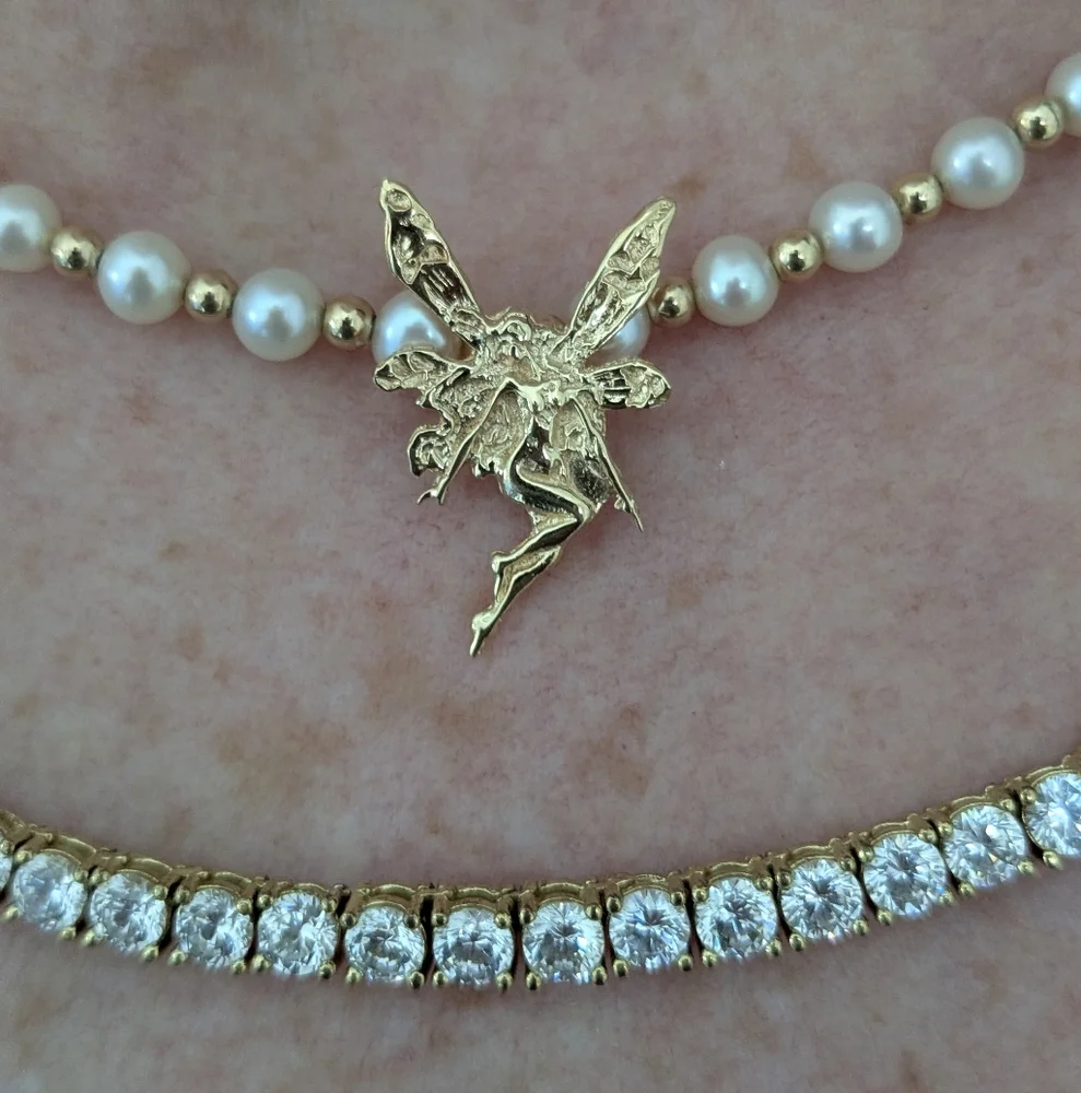 14k Yellow Gold Beaded Pearl Necklace With Fairy Pendant - Picture 14 of 15